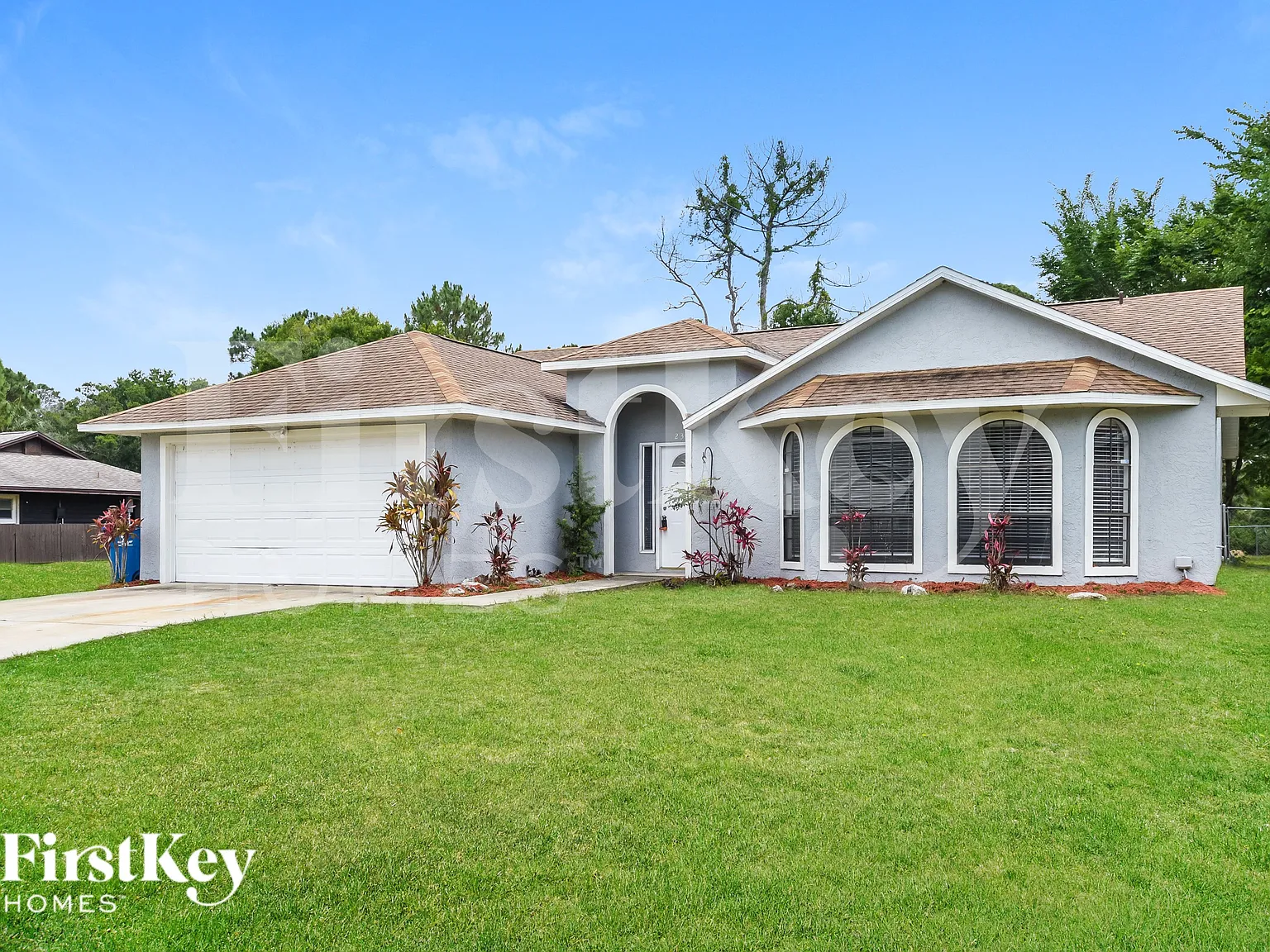 3 bed, 2.0 bath, 1908 sqft, $1,880 — Photo 2