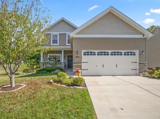 6845 Eagles View Dr, Pacific, MO 63069