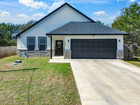 3039 Steepleridge Cir, Granbury, TX 76048