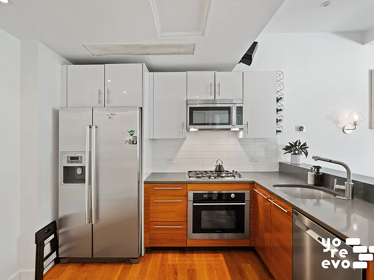 269 Kingsland Ave #2B — Photo 6