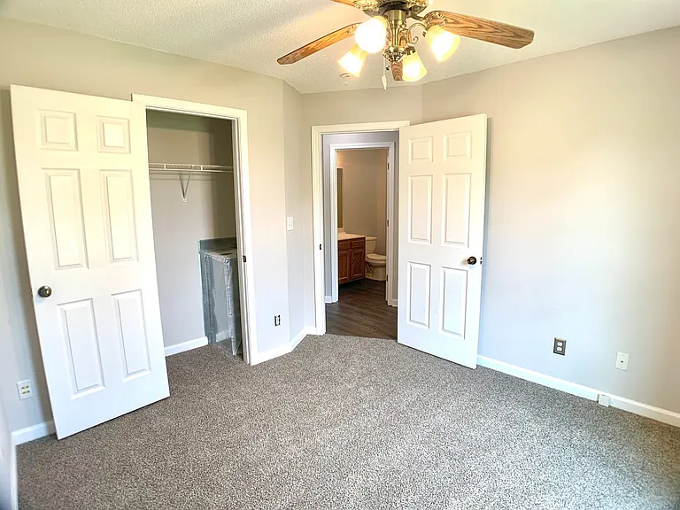 315 Harold Dr — Photo 14