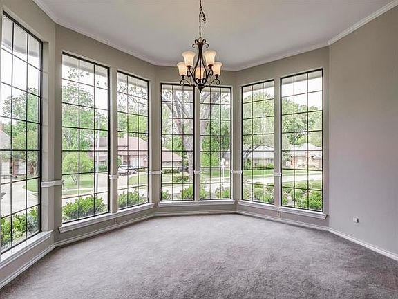 4th image of 1318 Norfolk Ct