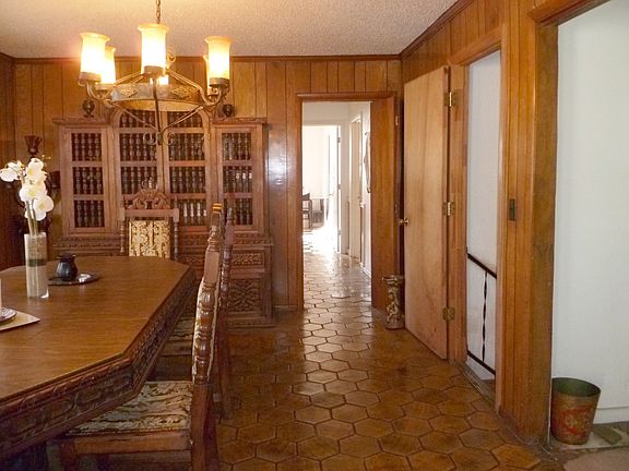 5th image of 2925 Cherry Hills Dr