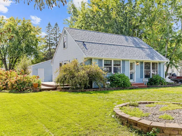 2134 Blomquist Ave, White Bear Lake, MN 55110
