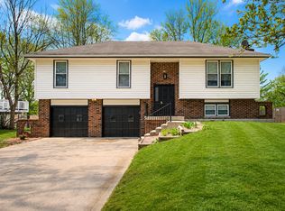 7507 NW 77th St, Kansas City, MO 64152
