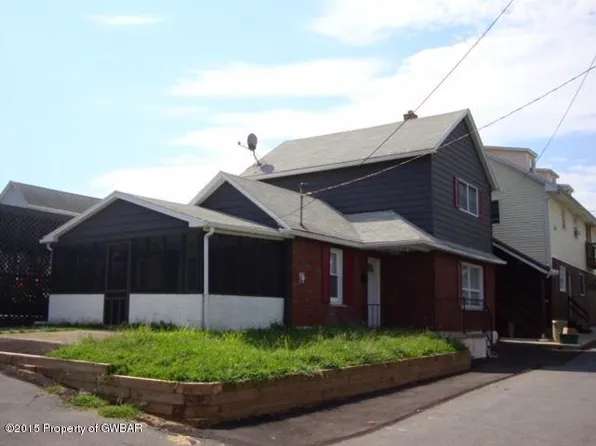 12 West St, Pittston, PA 18640