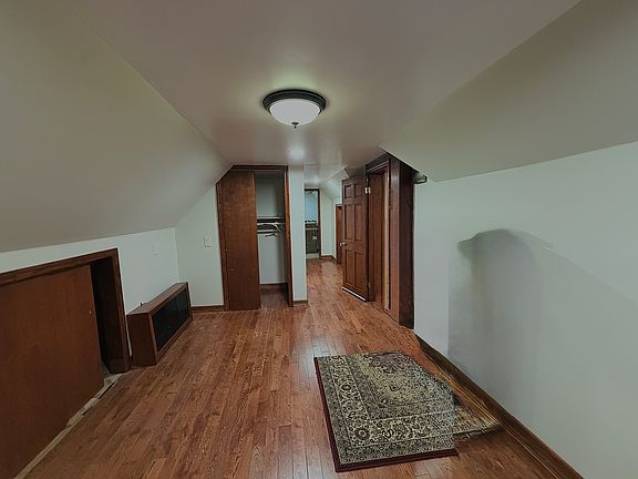 4th image of 9424 115th St Floor 3