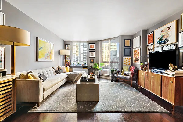 Sold by Compass | media 1