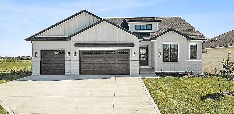 1st image of 1204 Orchard Hills Dr
