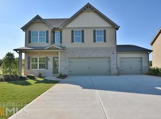 325 Red Cap Cir, Jefferson, GA 30549