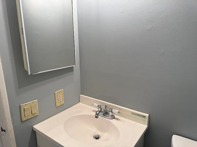 10427 Briarbend Dr #8 — Photo 8