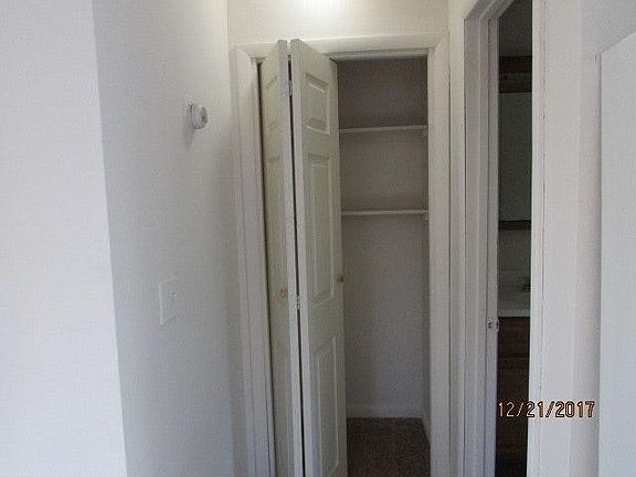 5th image of 34 Luty Dr #3