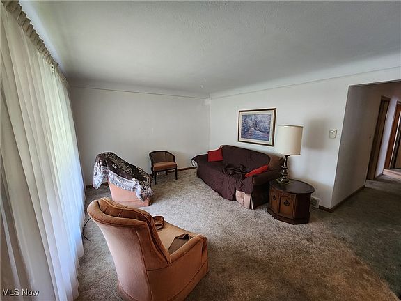 3rd image of 5373 E 131st St