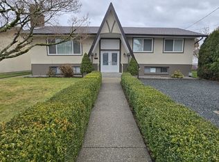 9490 Tupper St, Chilliwack, BC V2P4G4