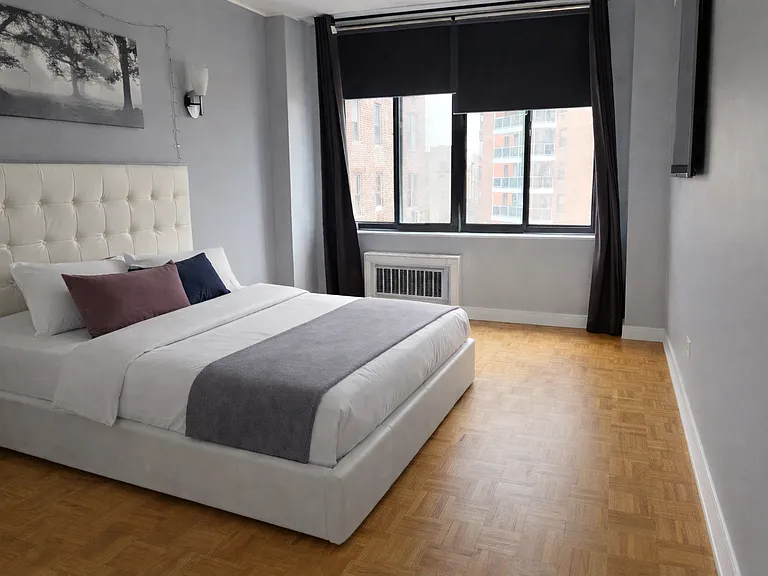3111 Ocean Pkwy — Photo 9