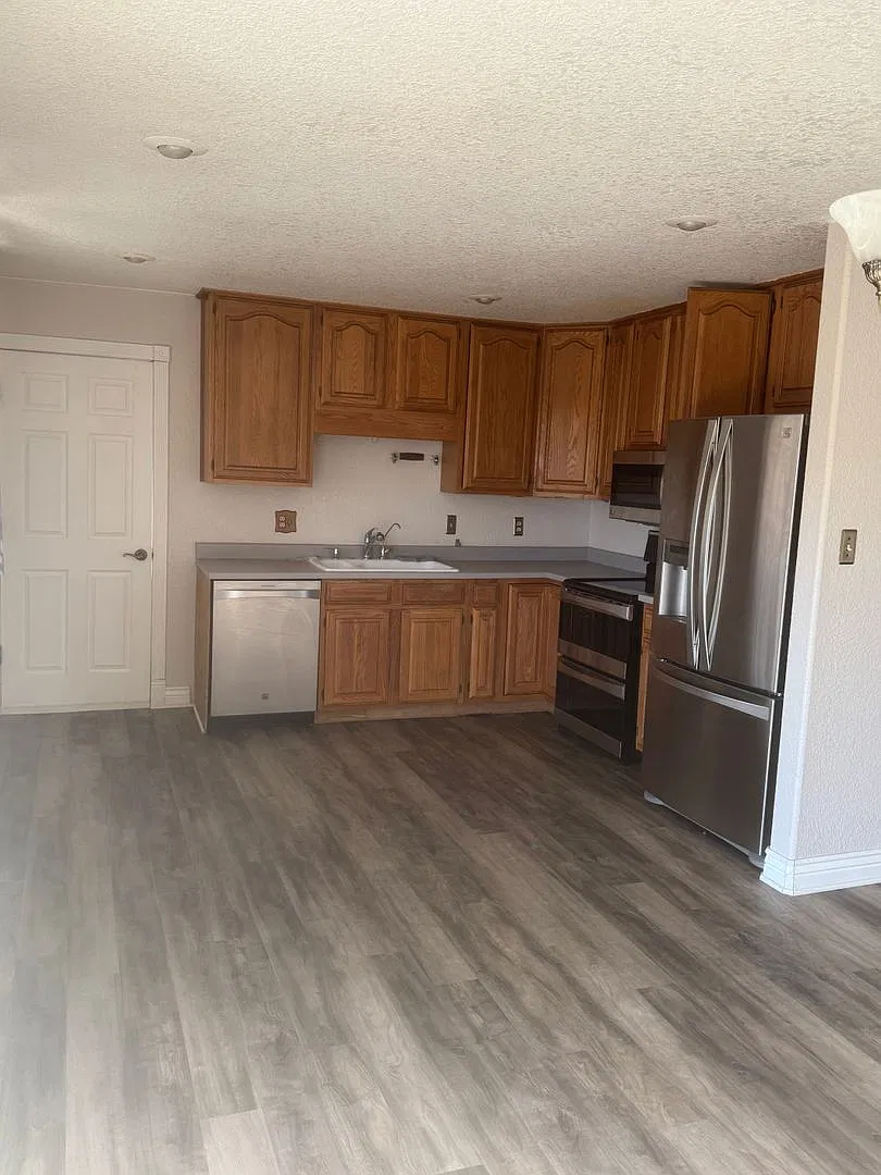 4698 S Fountain Cir Littleton — Photo 2