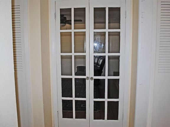2nd image of 3825 Kingsberry Dr