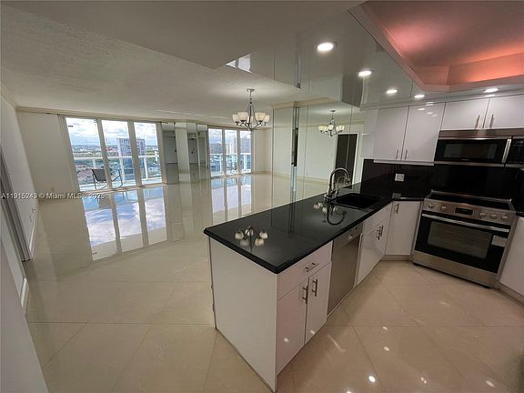 5th image of 3800 S Ocean Dr APT 1823