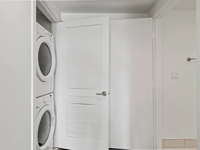 In-Suite Washer & Dryer