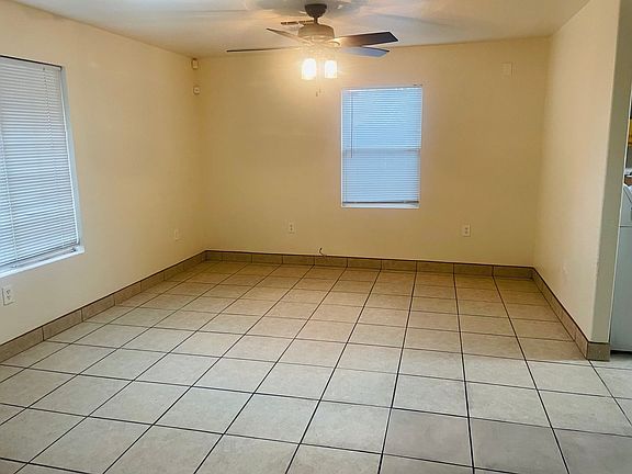 2nd image of 154 El Camino Ave #B