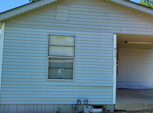 215 Briant St, Hope, AR 71801