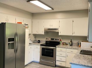 1609 W Spruce St, Olathe, KS 66061