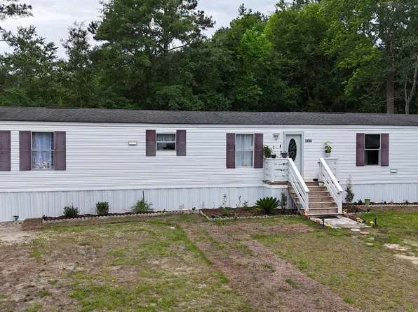 1194 Rainbow Dr., Loris, SC 29569
