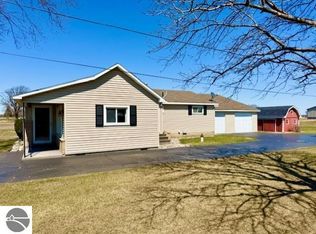 1705 S State Rd, Ithaca, MI 48847