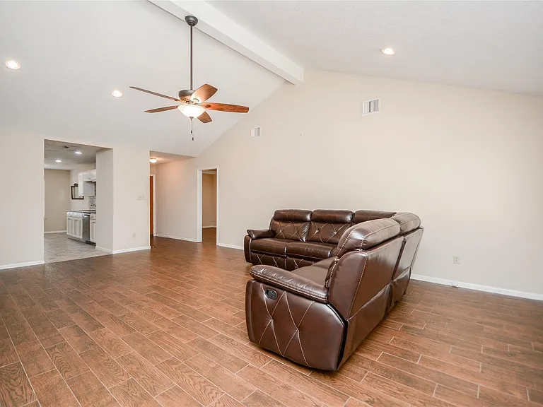 19635 Westbridge Ln — Photo 3