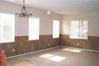 5th image of 44424 Kingston Dr