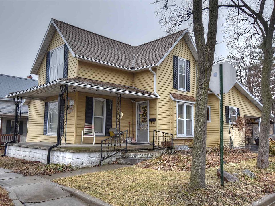 1st image of 201 W Oakridge Ave