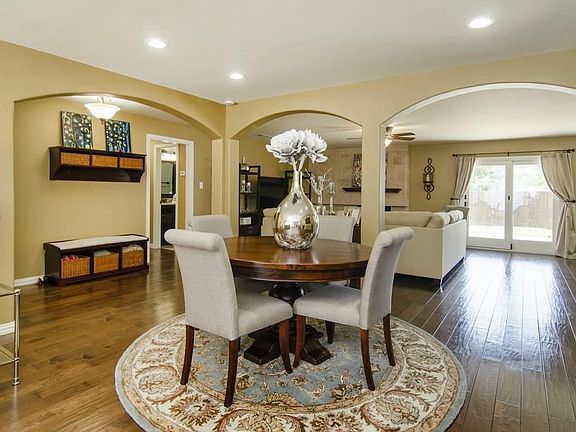 5th image of 3936 Crown Shore Dr