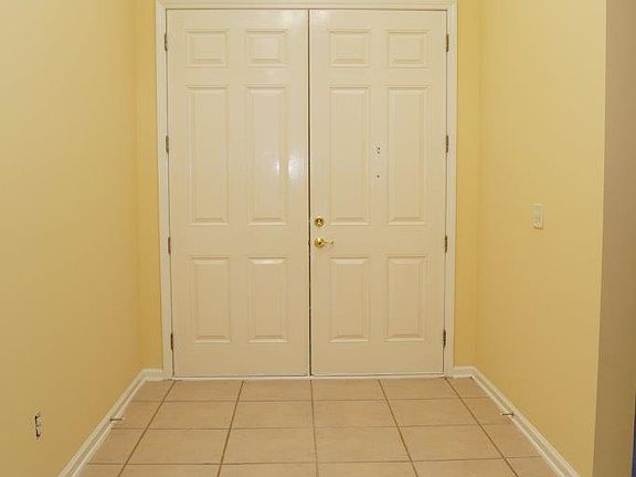 5th image of 8325 Warlin Dr N