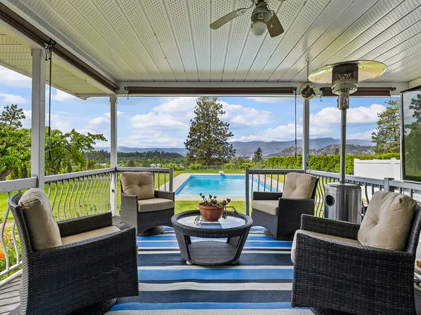 650 Dougall Rd S, Kelowna, BC V1X 3J8