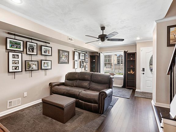 4th image of 309 Lamberts Ln