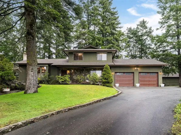 4395 Liberto Rd, Saanich, BC V9E 2C4