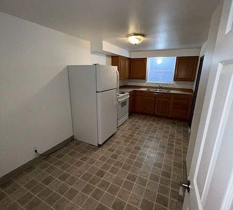 5th image of 701 115th St S #2