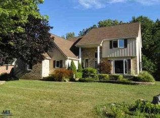 35812 Diane Ln, Richmond, MI 48062