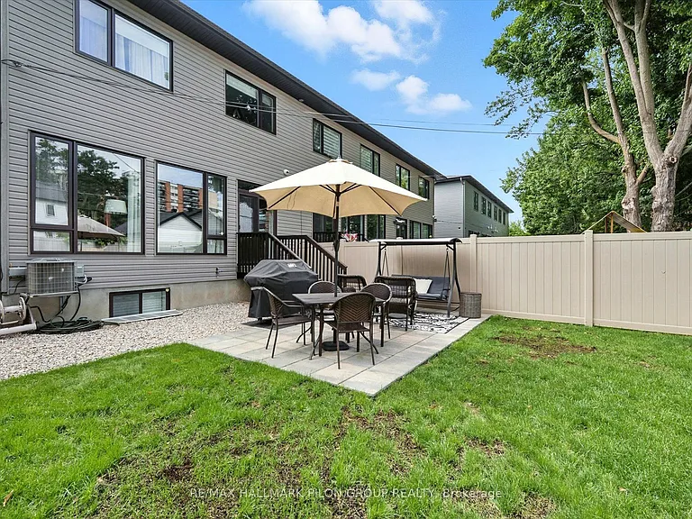 559 Mutual St — Photo 25