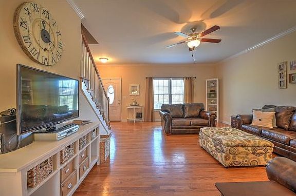 4th image of 612 Saint Andrews Dr #612