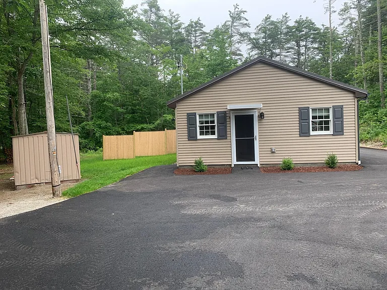 384 Shaker Rd #A — Photo 3