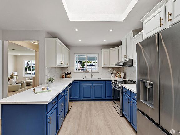 4th image of 32420 Edith Way
