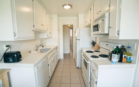 3rd image of 9169 Alcott St #6