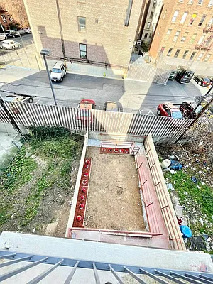 Rented by Delmark Realty LLC | media 30