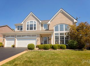 638 Sycamore St, Vernon Hills, IL 60061