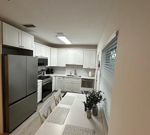 2nd image of 522 Eastwind Dr