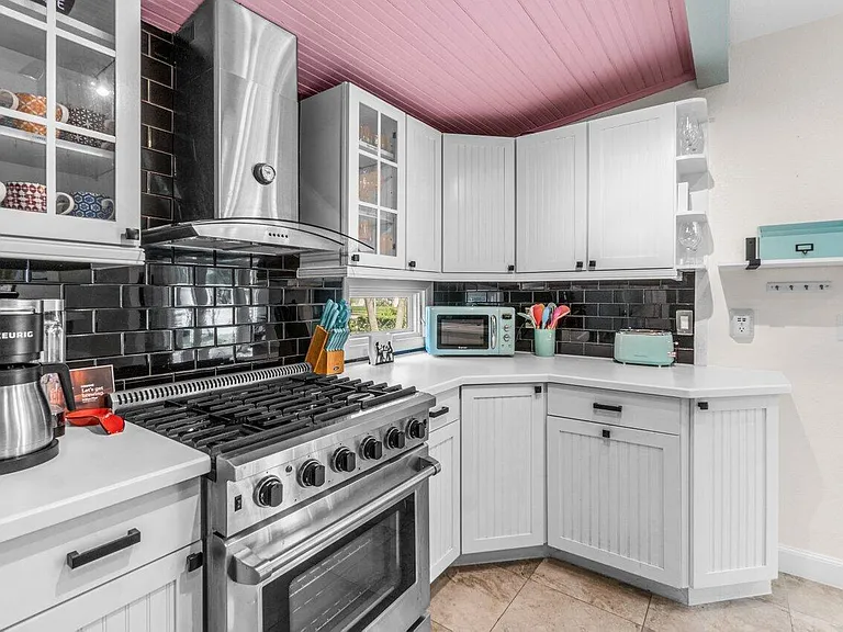 1911 Parker Ave — Photo 21