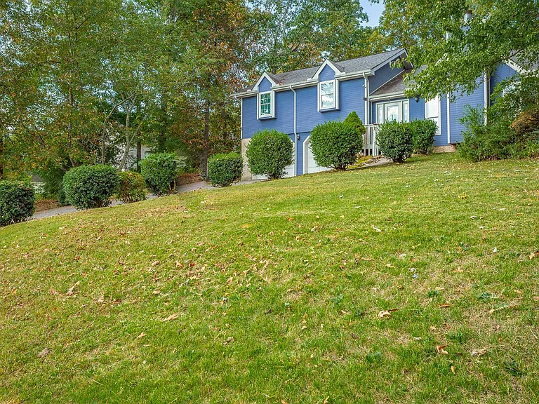 6135 Blue Ash Dr — Photo 17