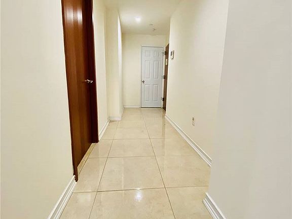 3rd image of 8276 116th St