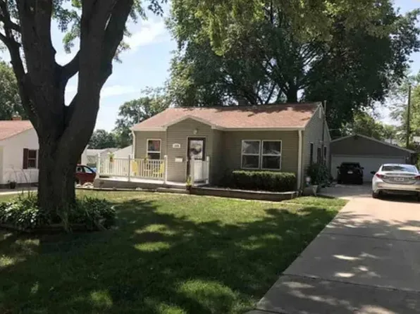 1526 Patton Ave, Waterloo, IA 50702